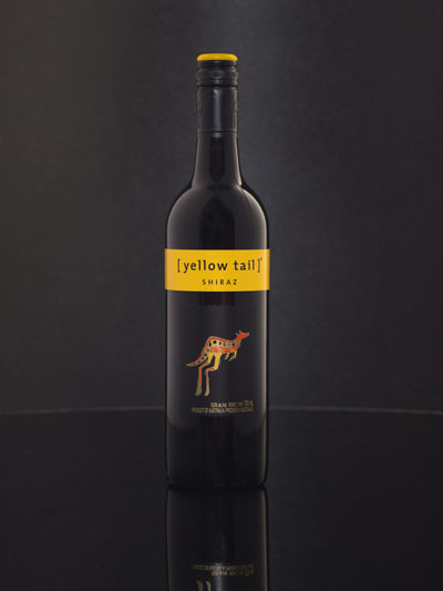 Commercial Photographer Toronto, Yellow Tail Cabernet Sauvignon Food, Product, Wine Bottle Photography, Toronto, Mississauga, Toronto CPG Photography, Commercial Product Photographer